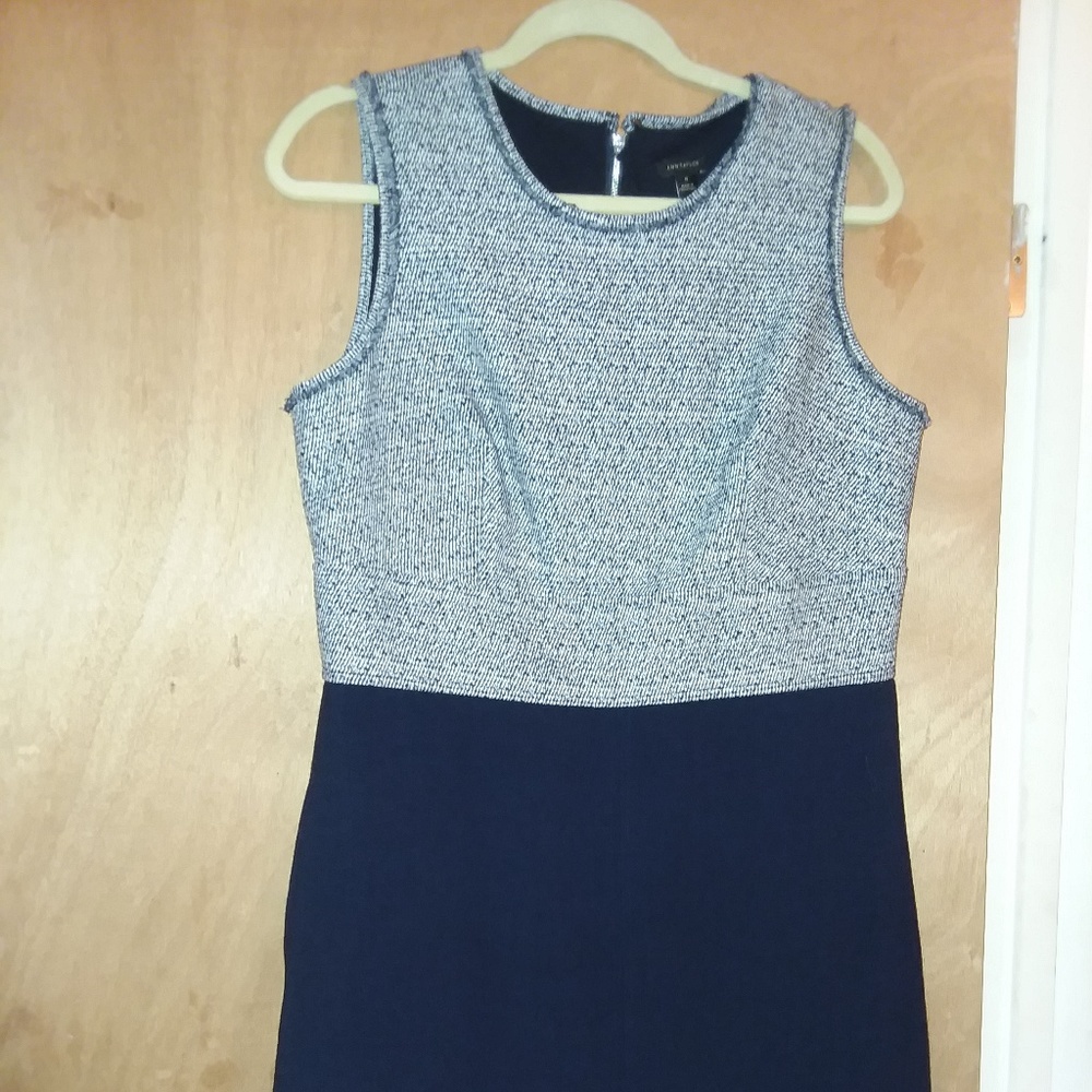 This is a classy and beautiful dress by Ann Taylor